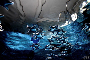 Stars in the swimmingpool by Veronika Matějková 
